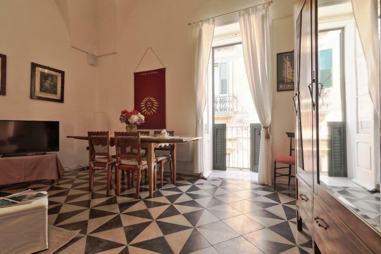 Slow Lecce - Old Town Apartment Sit Zewnętrze zdjęcie